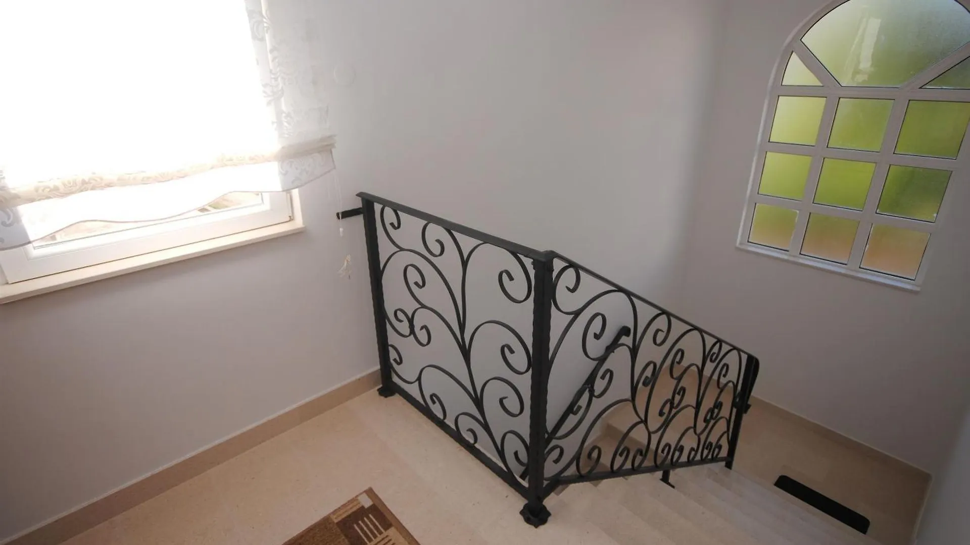 Apartments Damir - With Garden Kastela Croatia