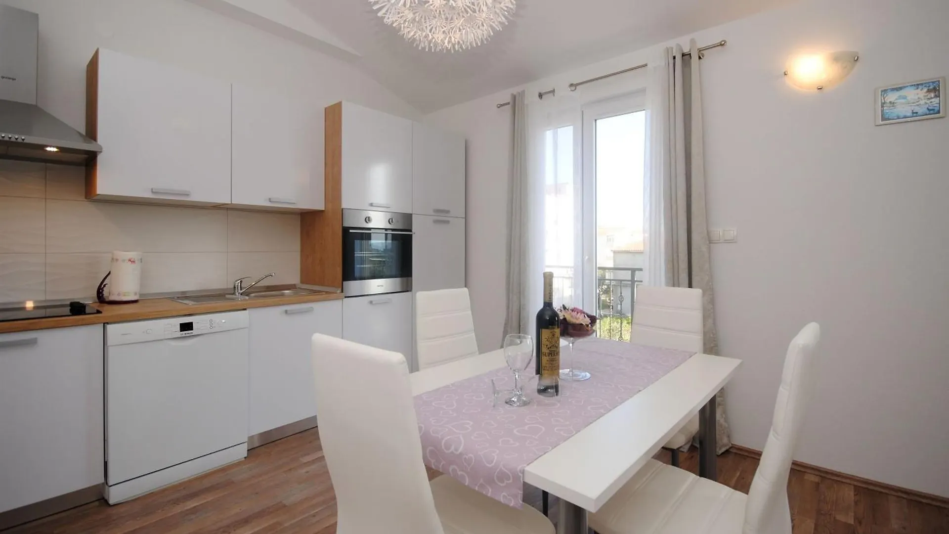 Apartments Damir - With Garden 0*, Kastela Croatia